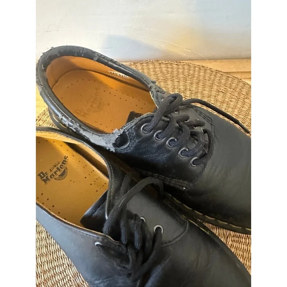Dr Martens 1461 men’s size 6M black shoes